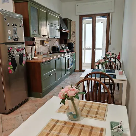 Estia Domus Bed & Breakfast *